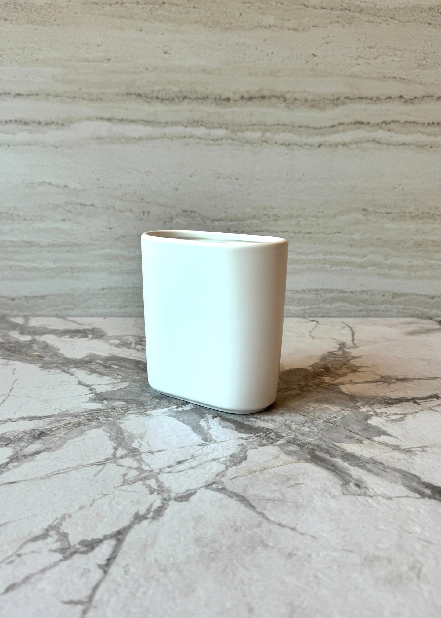 Deco Oval Brush Caddy